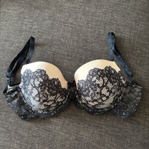 Victoria’s Secret Black/Pink Elegant  Lace Bra